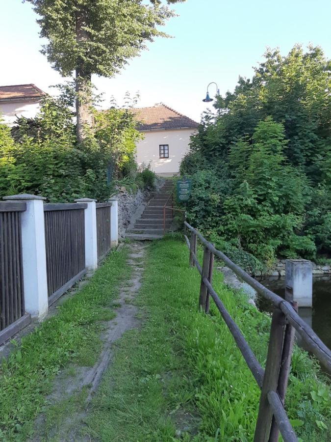 Atrium House - Netolice Apartman Kültér fotó
