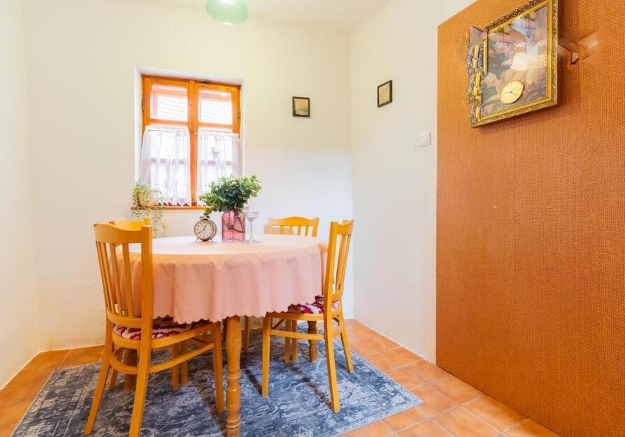 Atrium House - Netolice Apartman Kültér fotó